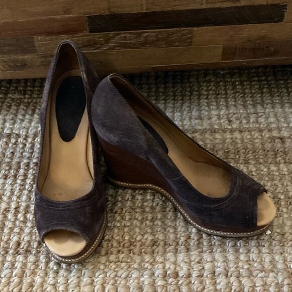 Michael Kors Brown Suede Wedge, early-mid 2000s 6.5 - Picture 1 of 8